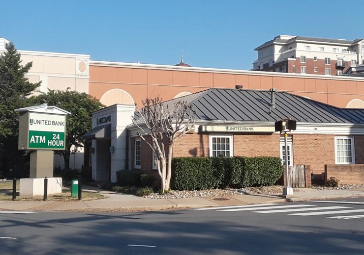 1920px-United_Bank_branch_in_Clarendon