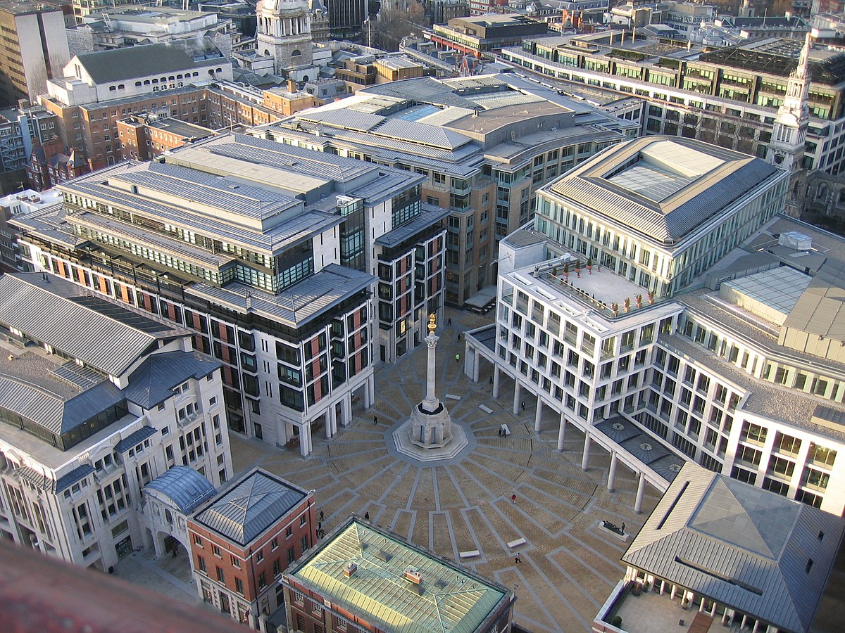 A view from the south of Paternoster Square in London, England. (Credit: gren/Wikipedia)
